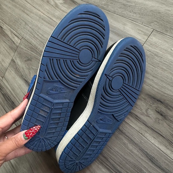 Air Jordan 1 Retro High OG GS 'Royal' 2013 - Picture 6 of 8